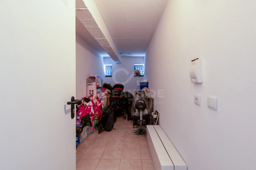 Apartamento T3 para Venda em Barcarena Foto 55