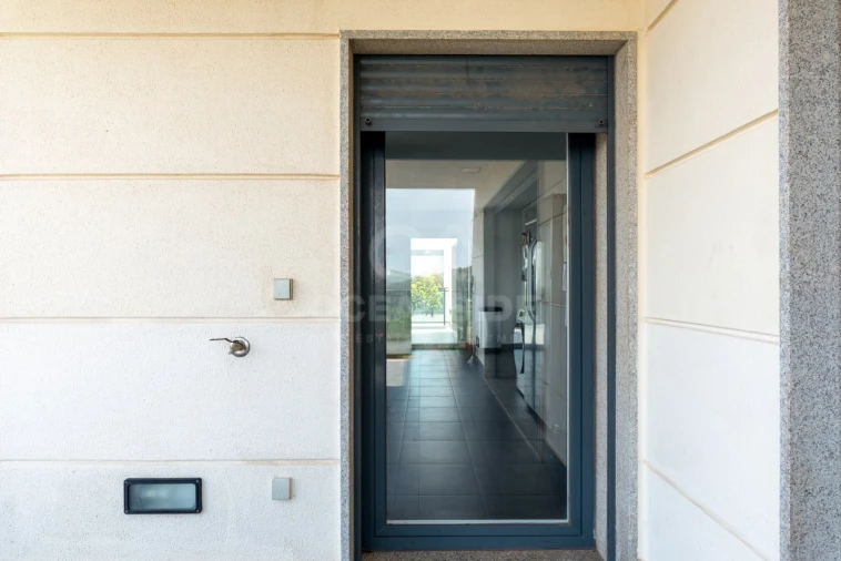 Apartamento T3 para Venda em Barcarena Foto 8