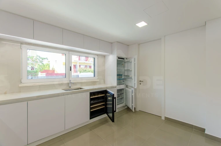 Moradia T4 para Venda em Cascais e Estoril Foto 10