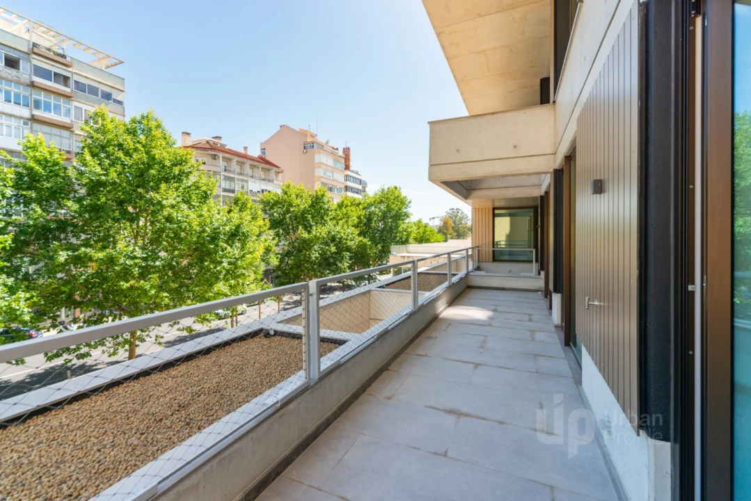 Apartamento T2 para Venda em Alvalade Foto 4