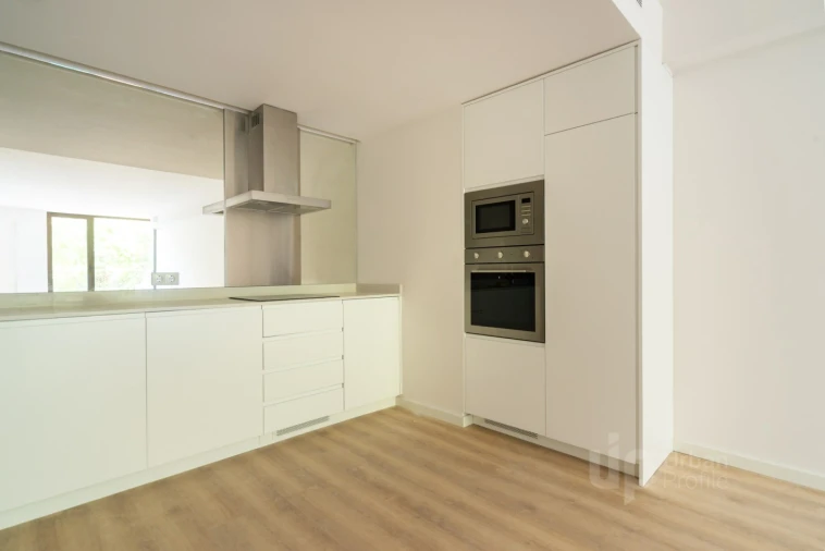 Apartamento T2 para Venda em Alvalade Foto 6