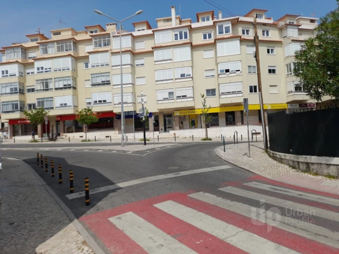 Apartamento T1 para Arrendamento em Carcavelos e Parede Foto 27