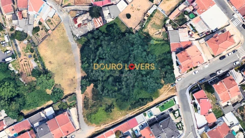 Terreno para Venda em Fânzeres e São Pedro da Cova