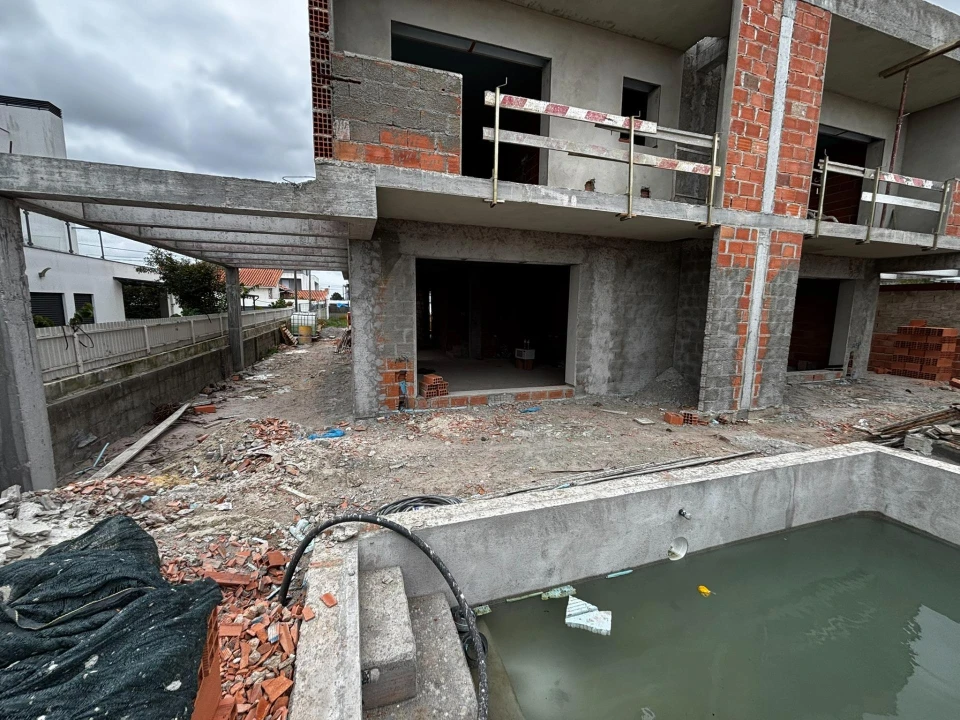 Moradia T4 para Venda em Fernao Ferro Foto 21