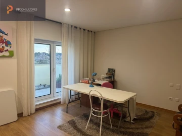 Moradia T7 para Venda em Oliveira do Bairro