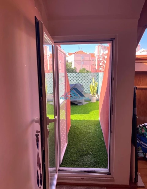 Apartamento T3 para Venda em Areeiro