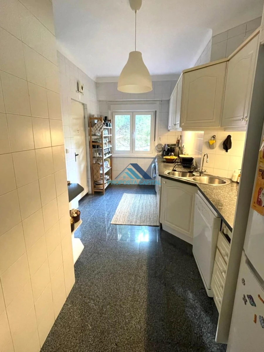 Apartamento T3 para Venda em Areeiro Foto 9