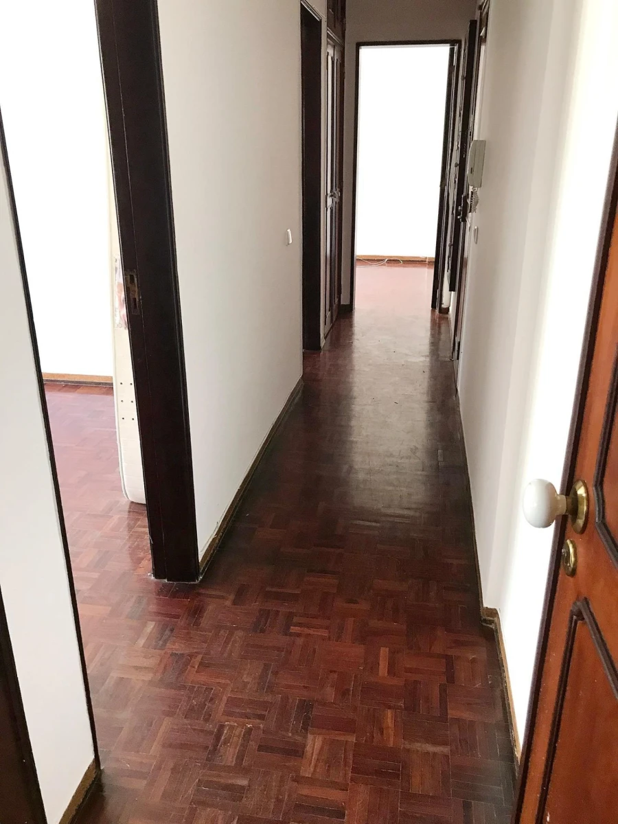 Apartamento T2 para Venda em Odivelas Foto 11