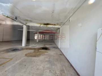 Loja para Venda em Marrazes e Barosa