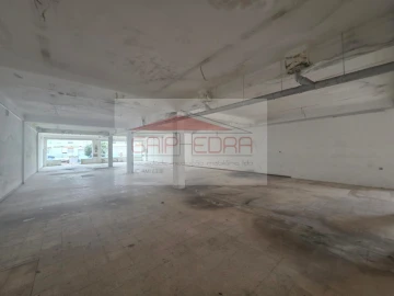 Loja para Venda em Marrazes e Barosa