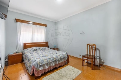 Moradia T3 para Venda em Cruz
