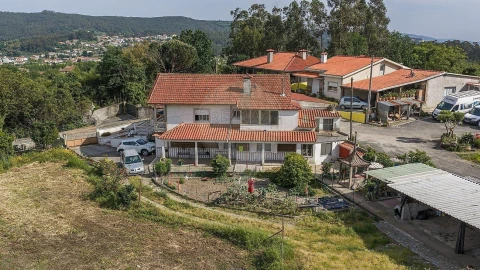 Moradia T3 para Venda em Cruz