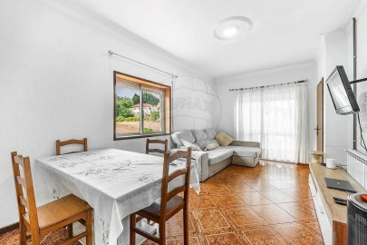 Moradia T3 para Venda em Cruz