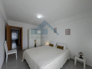 Apartamento T2 para Venda em Quelfes
