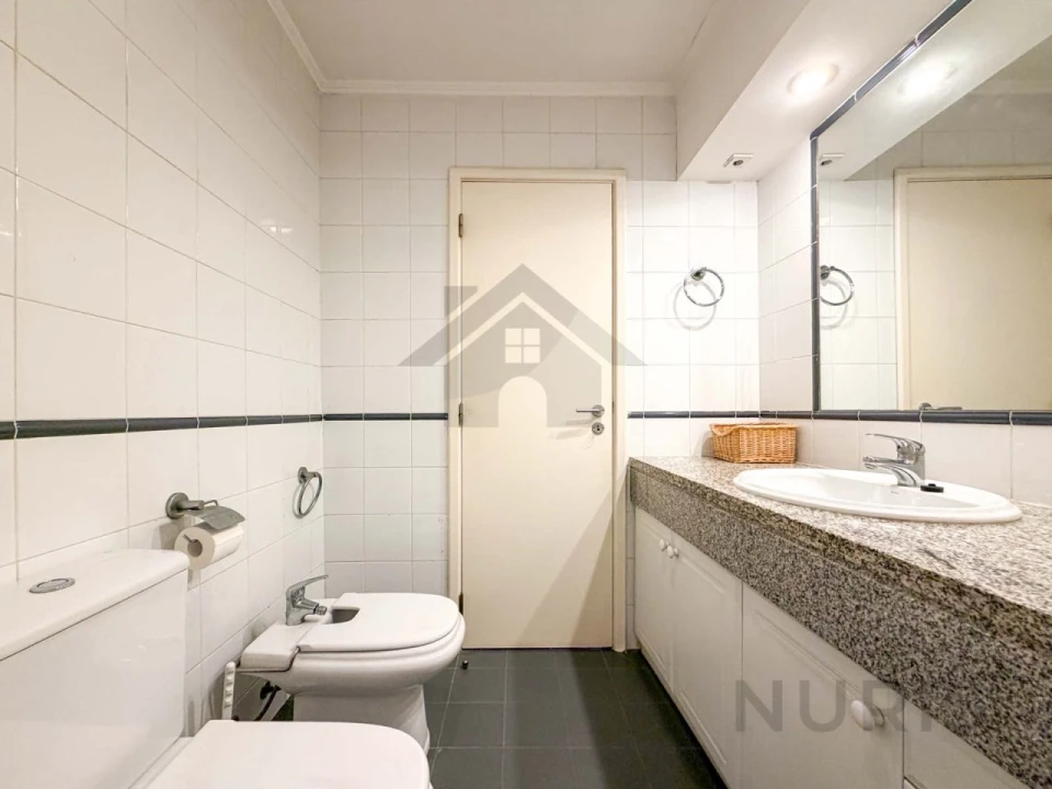 Apartamento T1 para Venda em Portimão Foto 6