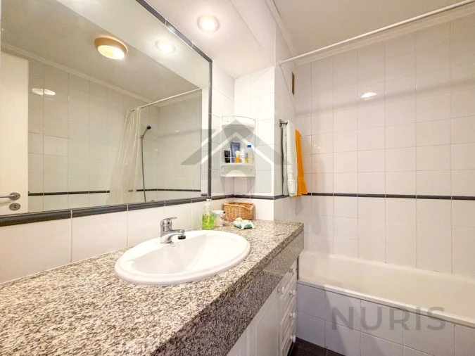 Apartamento T1 para Venda em Portimão Foto 7