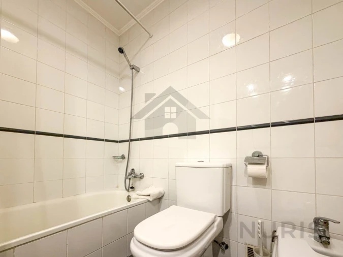 Apartamento T1 para Venda em Portimão Foto 8