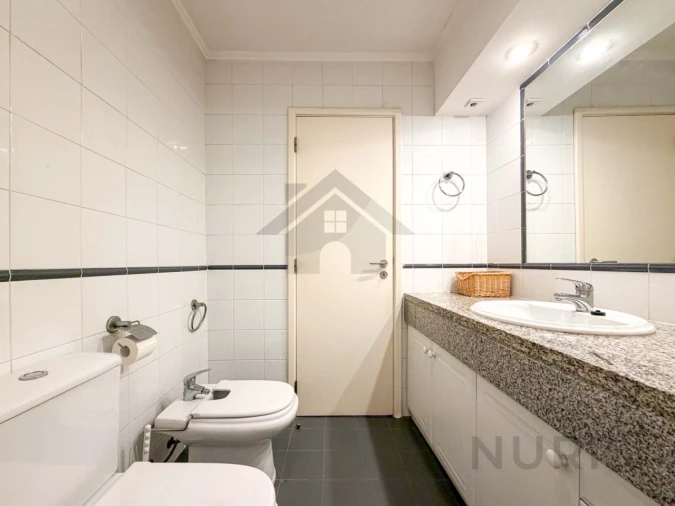 Apartamento T1 para Venda em Portimão Foto 6
