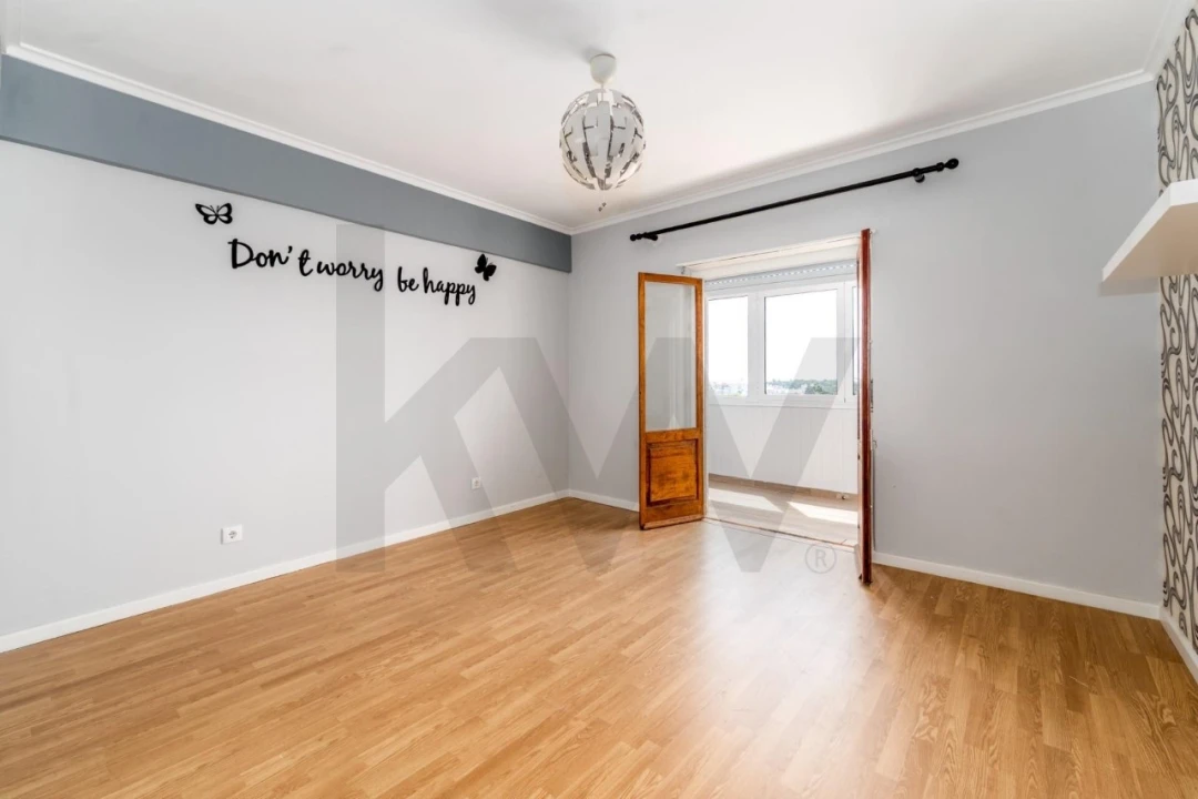 Apartamento T2 para Venda em Carnaxide e Queijas Foto 4