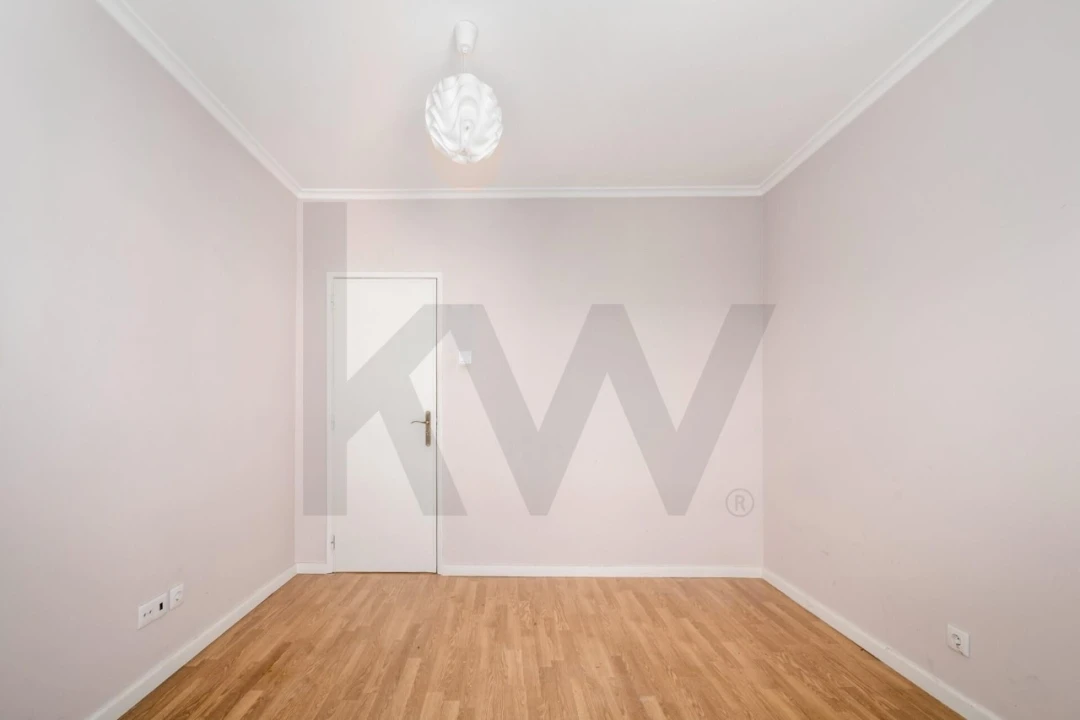 Apartamento T2 para Venda em Carnaxide e Queijas Foto 21