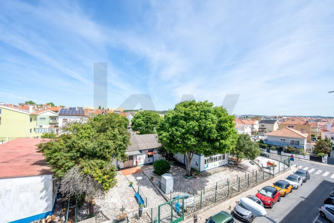 Apartamento T2 para Venda em Carnaxide e Queijas Foto 24