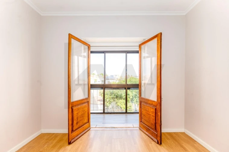 Apartamento T2 para Venda em Carnaxide e Queijas Foto 19