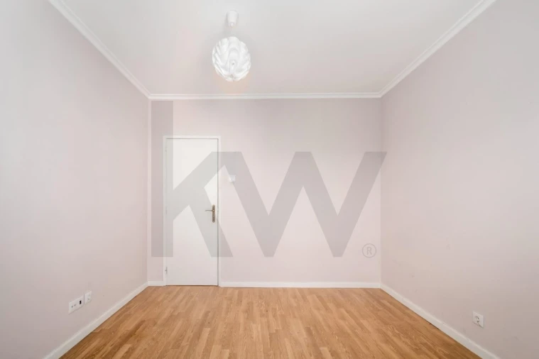 Apartamento T2 para Venda em Carnaxide e Queijas Foto 21