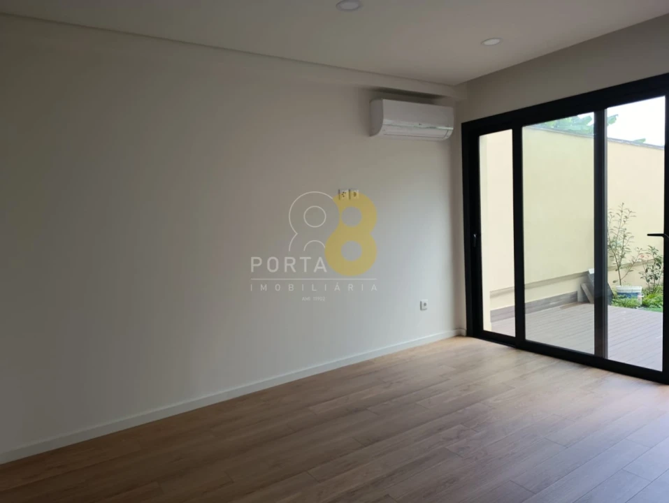 Apartamento T1 para Venda em Cedofeita, Santo Ildefonso, Sé, Miragaia, São Nicolau e Vitória Foto 12