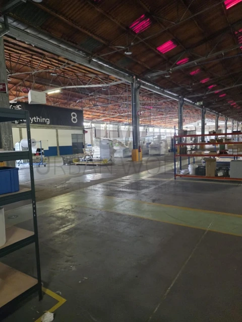 Armazém para Venda em São João da Madeira