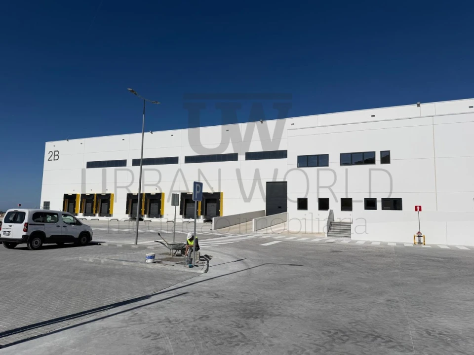 Armazém para Arrendamento em Malveira e São Miguel de Alcainça Foto 1