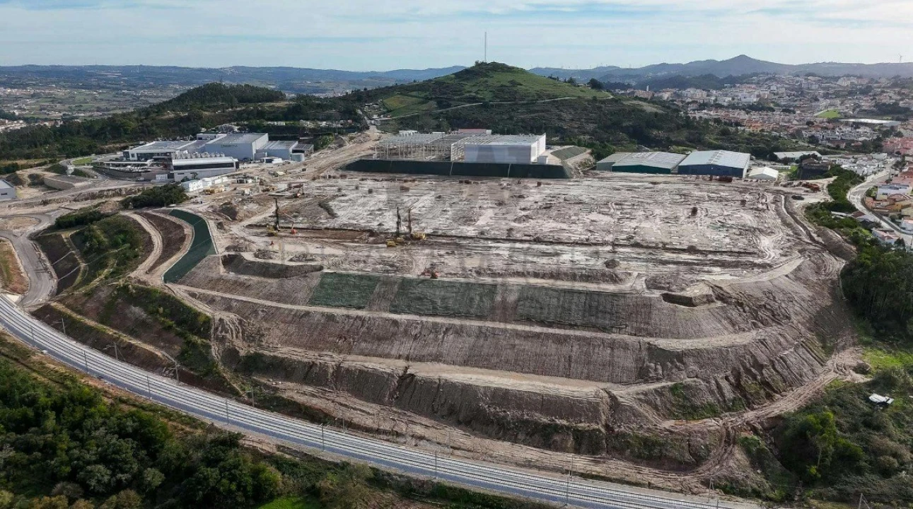 Armazém para Arrendamento em Malveira e São Miguel de Alcainça Foto 1