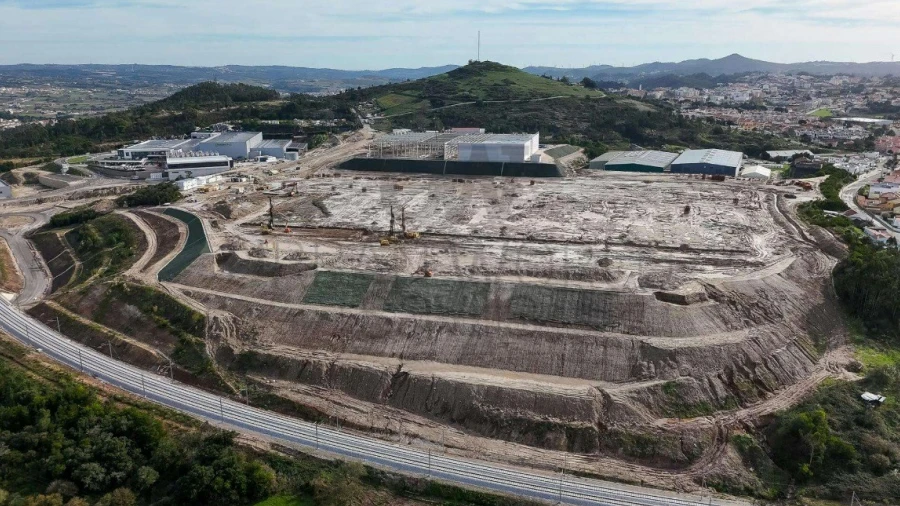 Armazém para Arrendamento em Malveira e São Miguel de Alcainça