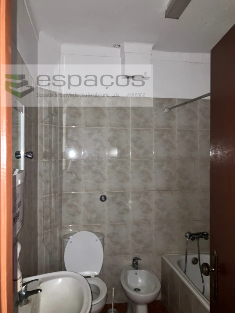 Prédio para Venda em Vendas Novas Foto 3