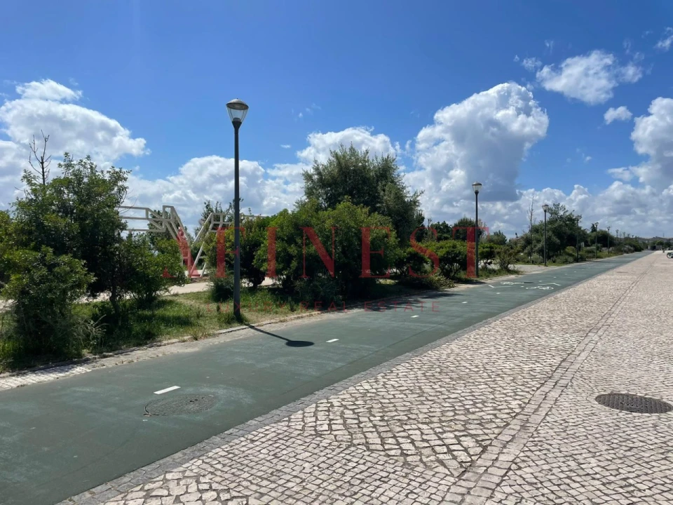 Apartamento T3 para Arrendamento em Marvila Foto 25