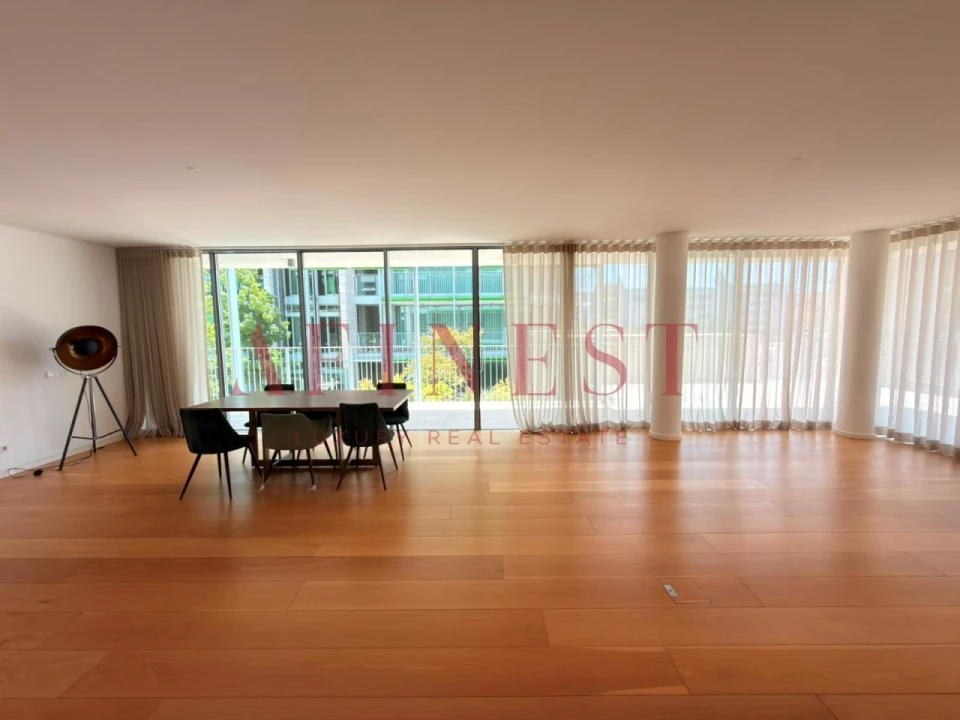 Apartamento T3 para Arrendamento em Marvila Foto 8