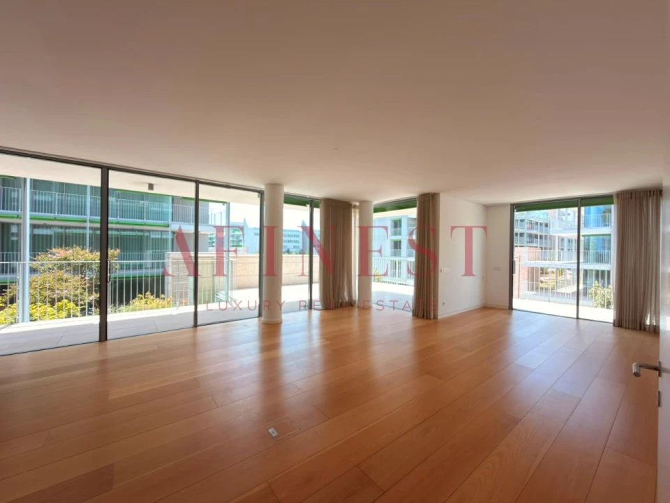 Apartamento T3 para Arrendamento em Marvila Foto 2