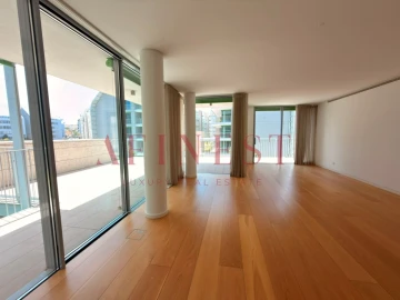 Apartamento T3 para Arrendamento em Marvila