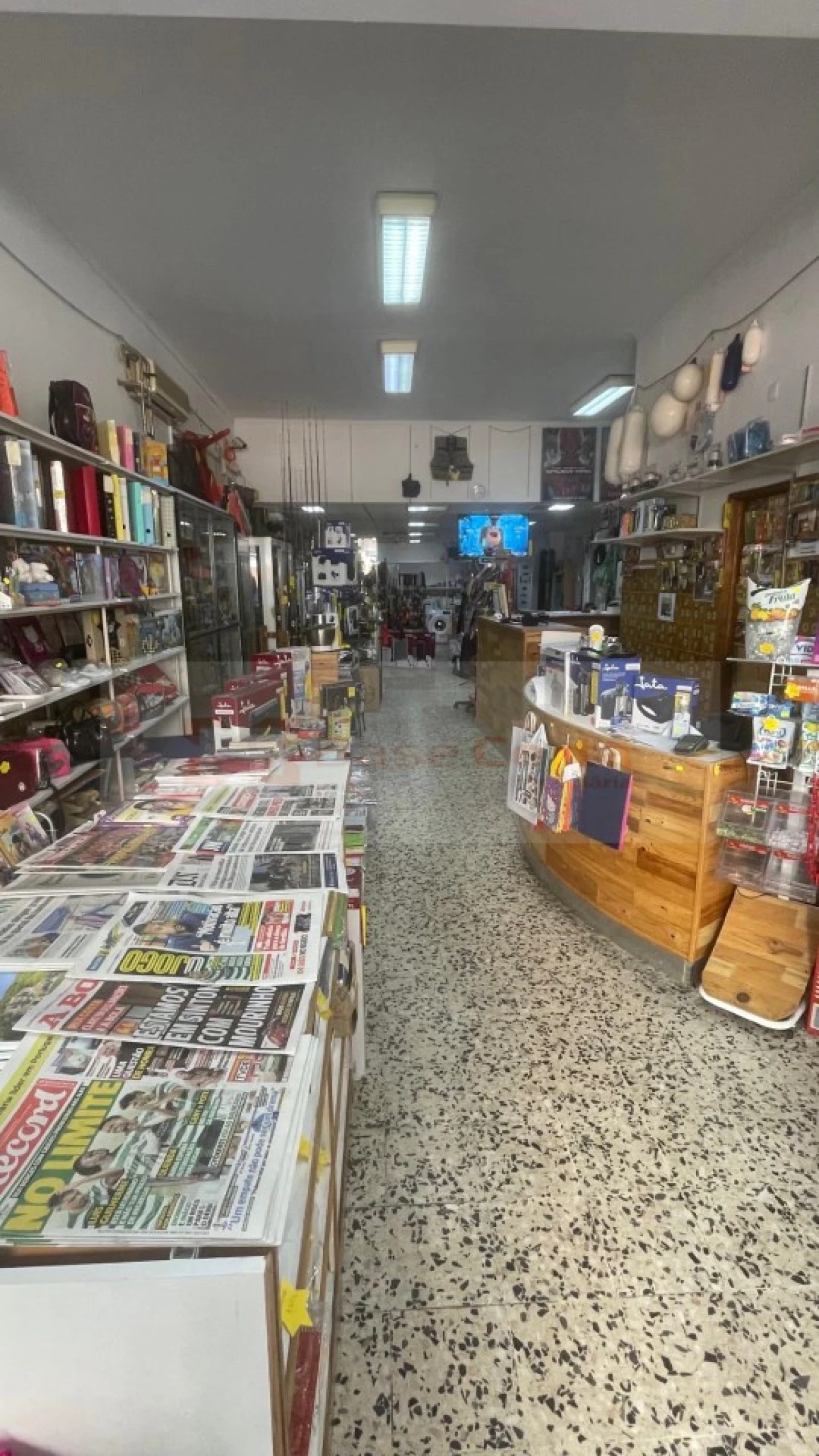 Loja para Cedência de Quotas em Póvoa de Santa Iria e Forte da Casa Foto 5