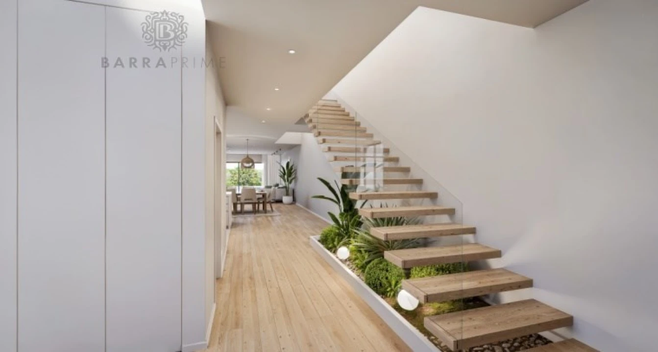 Moradia T4 para Venda em Santa Barbara de Nexe Foto 16