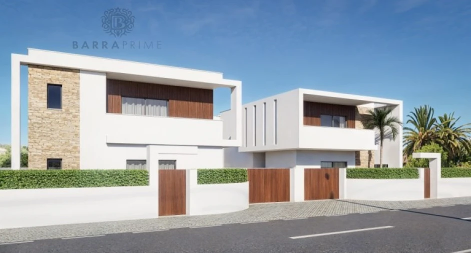 Moradia T4 para Venda em Santa Barbara de Nexe Foto 3