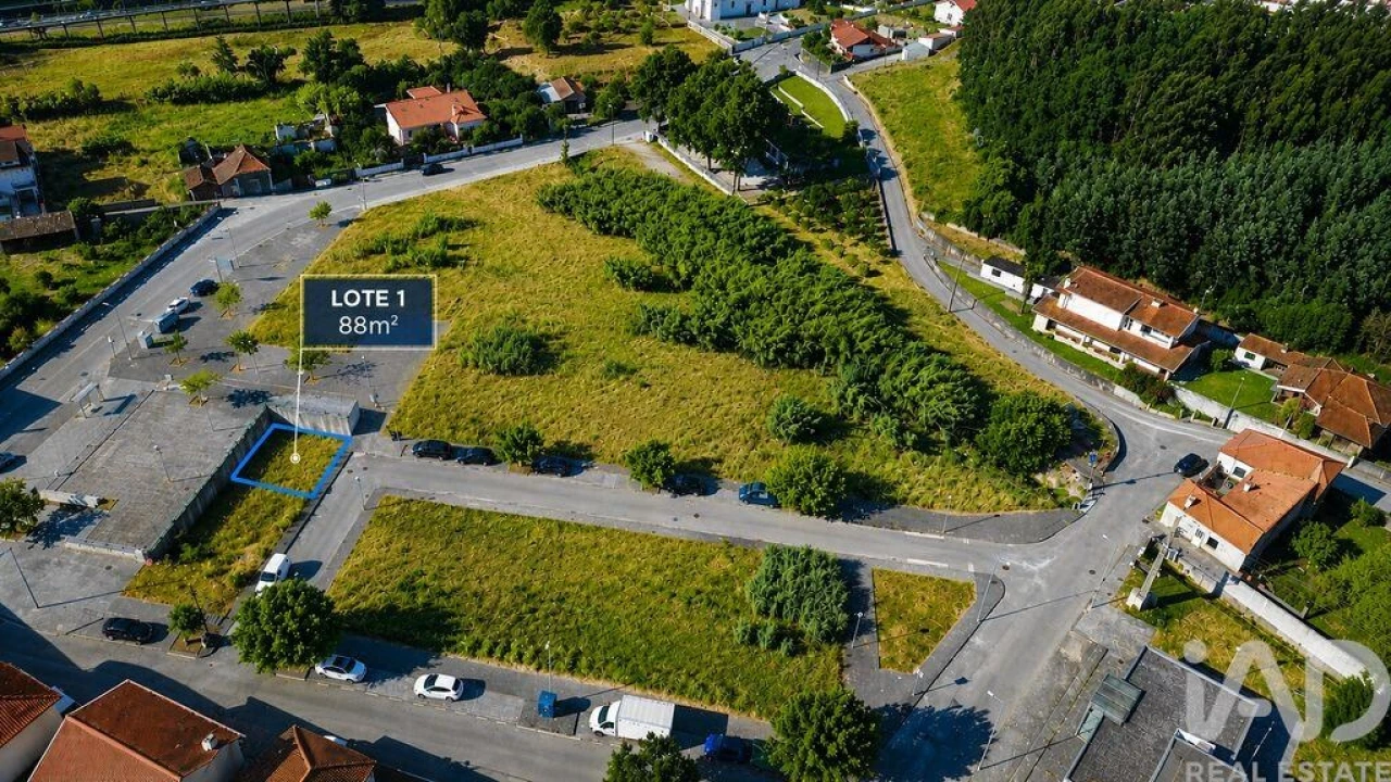 Terreno para Venda em Taveiro, Ameal e Arzila Foto 1
