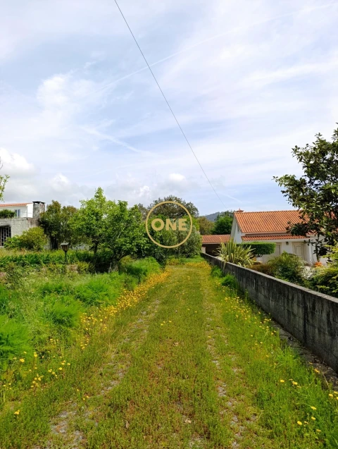 Moradia T4 para Venda em Vila de Punhe
