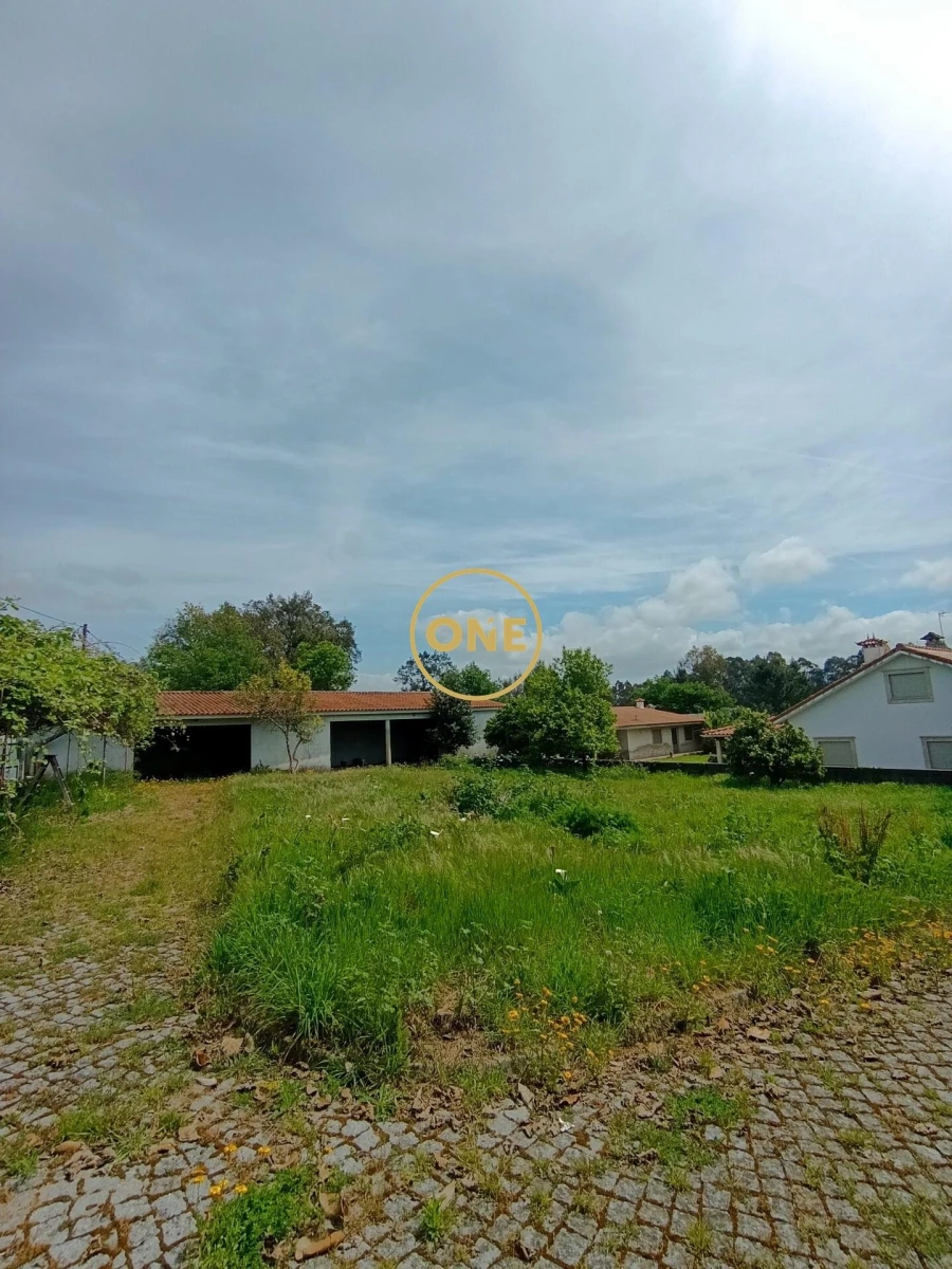 Moradia T4 para Venda em Vila de Punhe Foto 25