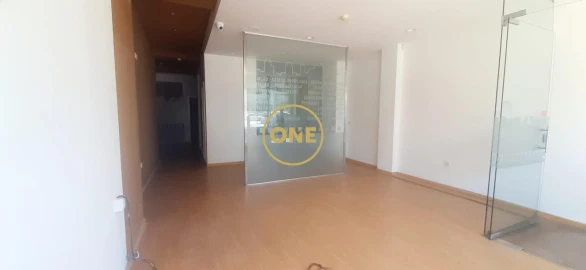Loja para Arrendamento em Póvoa de Varzim, Beiriz e Argivai