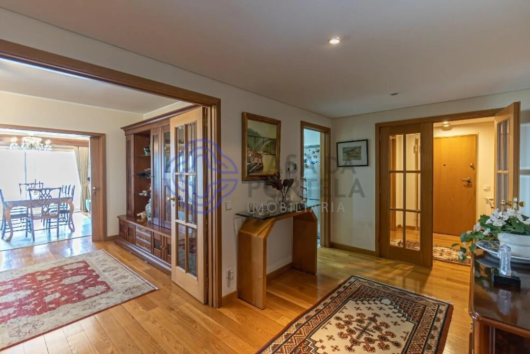 Apartamento T4 para Venda em Aldoar, Foz do Douro e Nevogilde Foto 8