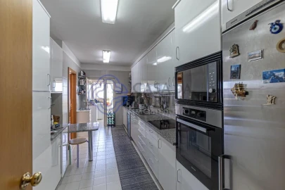 Apartamento T4 para Venda em Aldoar, Foz do Douro e Nevogilde