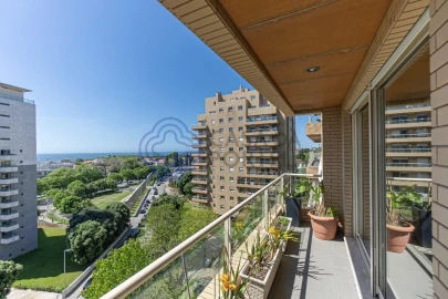 Apartamento T4 para Venda em Aldoar, Foz do Douro e Nevogilde
