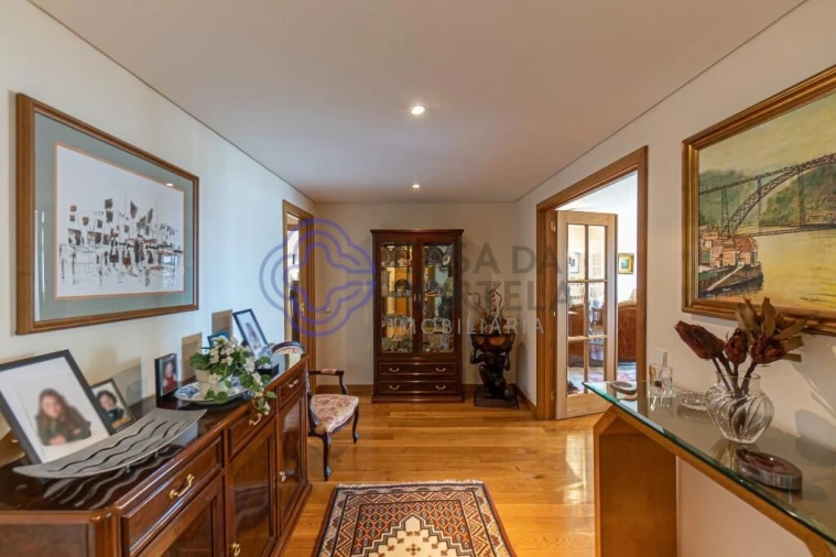 Apartamento T4 para Venda em Aldoar, Foz do Douro e Nevogilde Foto 3
