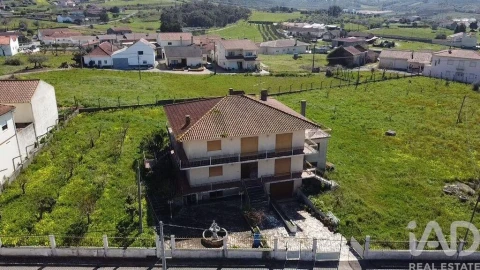 Moradia para Venda em Arrimal e Mendiga