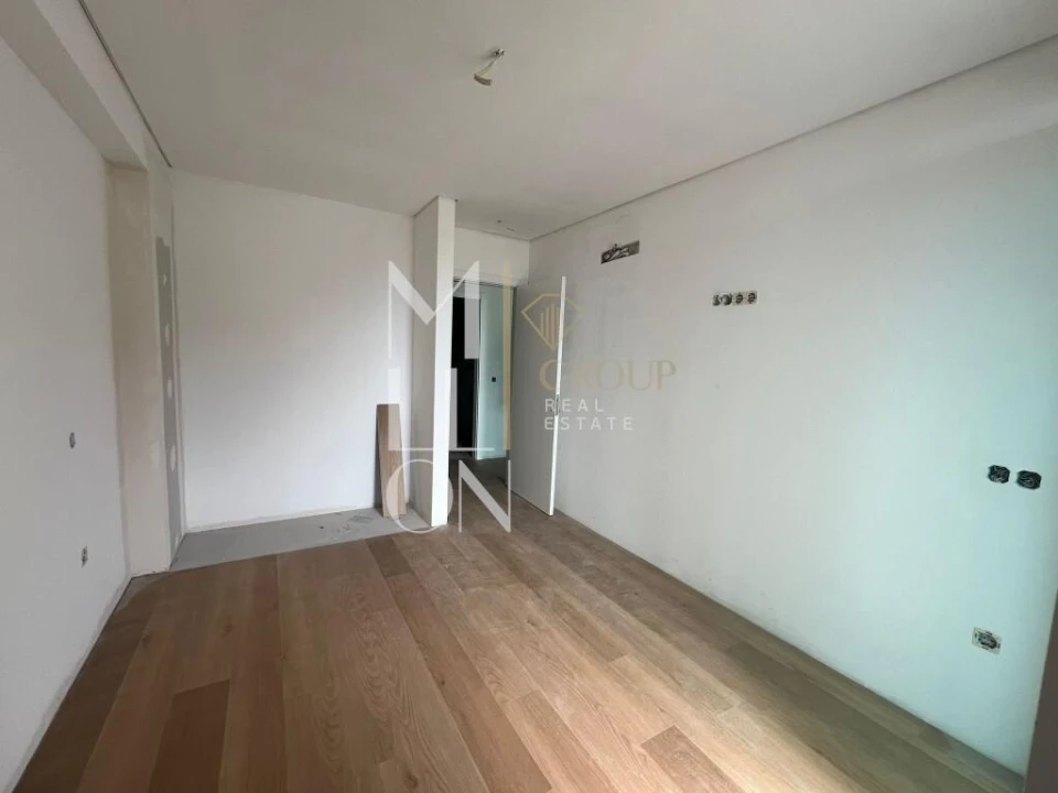 Apartamento T2 para Venda em Caniço Foto 8